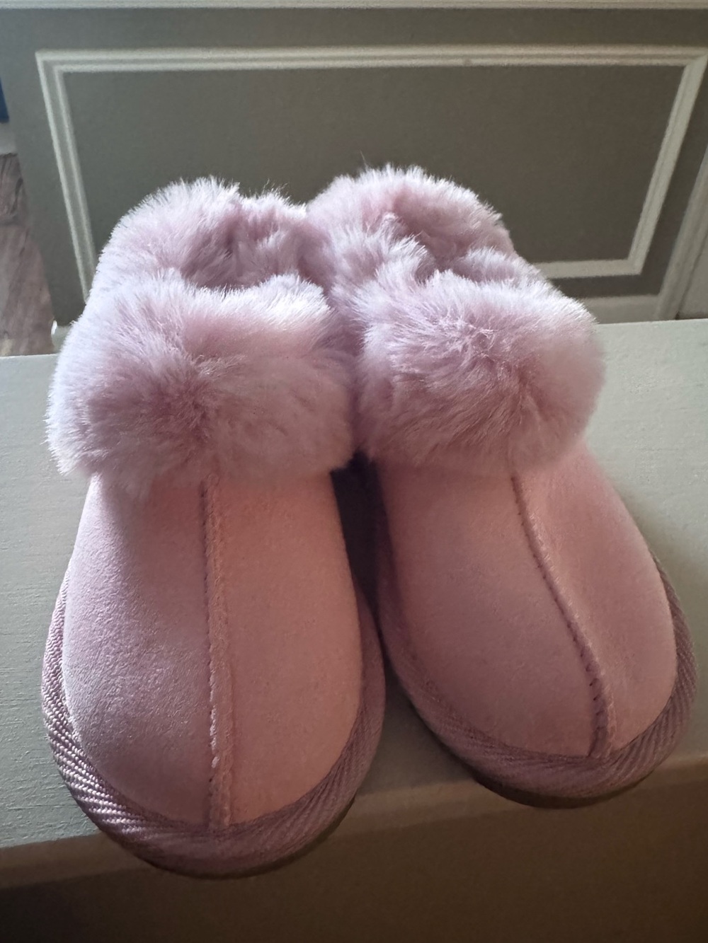 Source Unknown Pink Plush Faux-Fur Kids Slippers